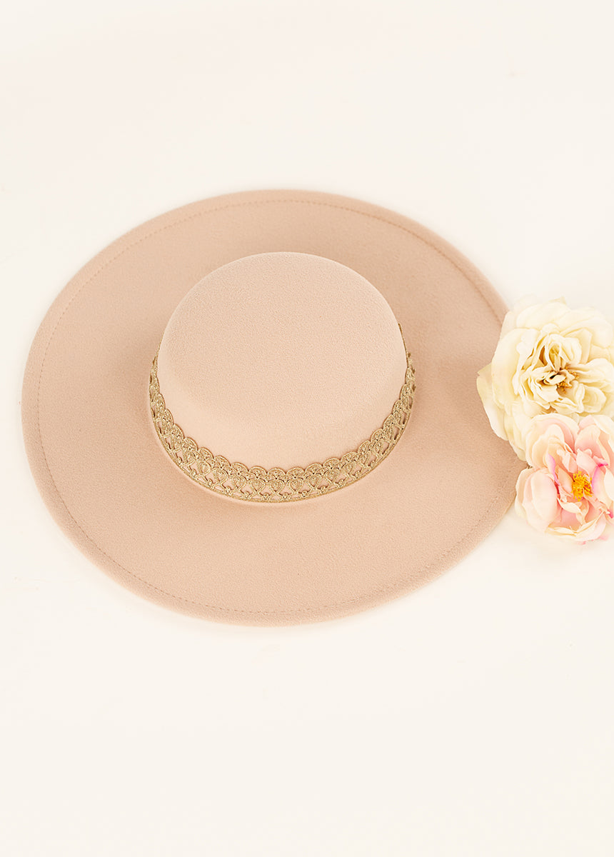Halo Hat in Shell