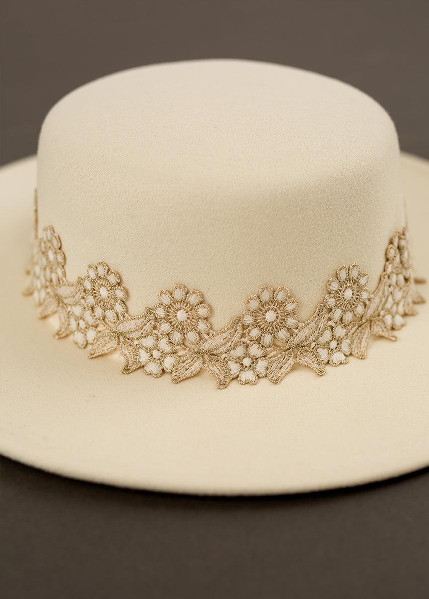 Hallie Hat in Cream